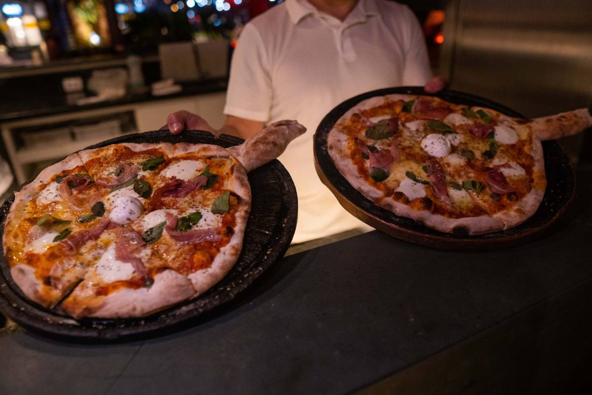 PIZZARIA FENÔMENO DA BORDA VULCÃO com novo espaço em Florianópolis com