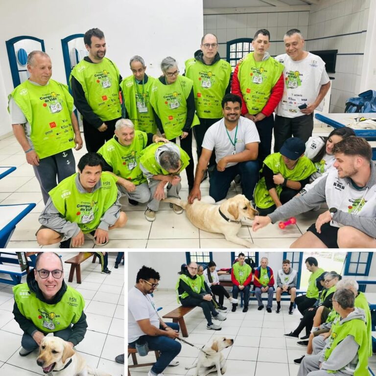 Visita especial no encontro dessa semana do nosso Grupo Inclusivo! 🐶A labrador Bea, da Escola d